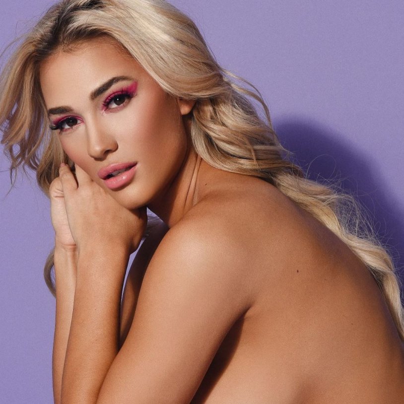 Huliete Rodriguez naked