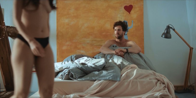 Lola Le Lann awkward moment