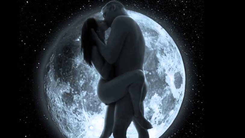 Erotic moonlight
