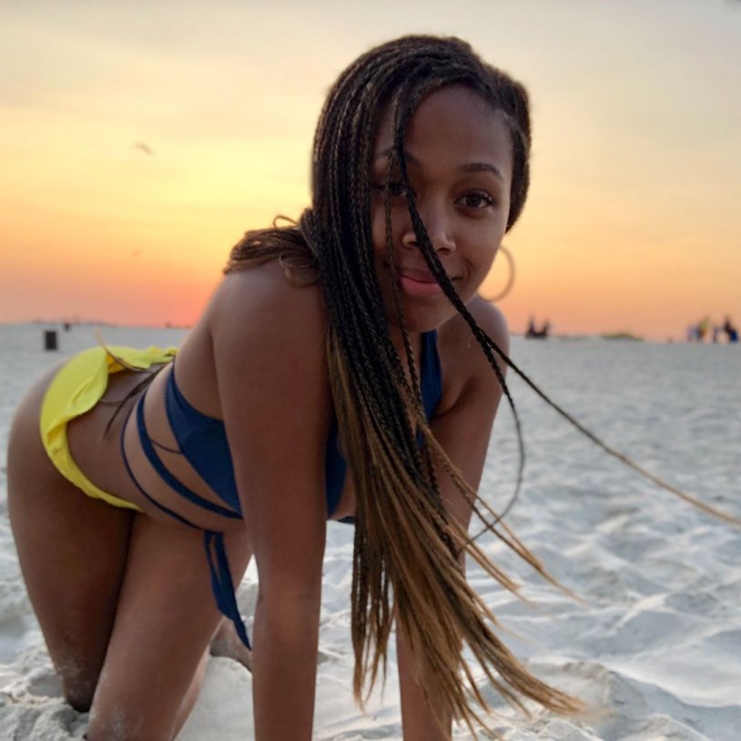 Nicole Bahari Bikini