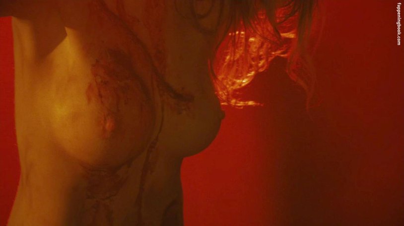 Erotic photos Nicolette K