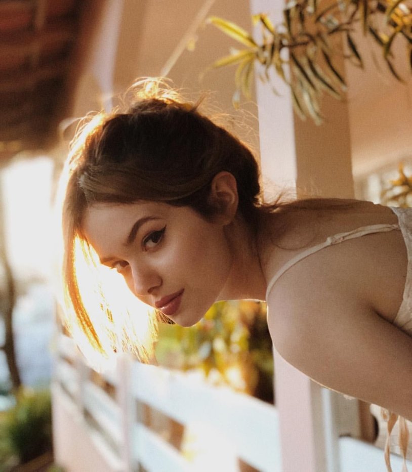 Monique Bourscheid bangs