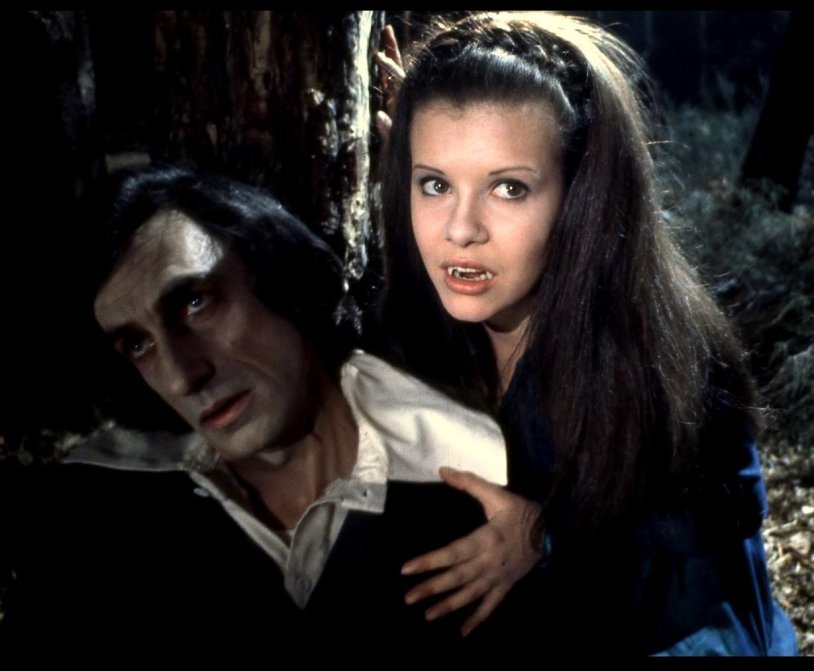 Mary Kate and Ashley Olsen Lesbian kiss