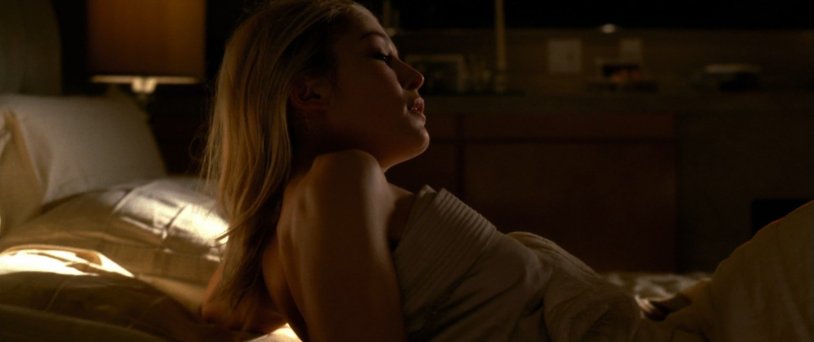 Rosamund Payk Disappeared Scene