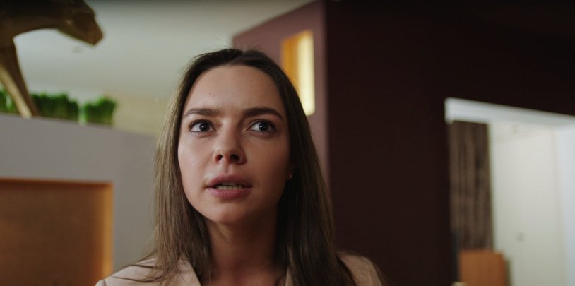 Vera Kincheva in a cage