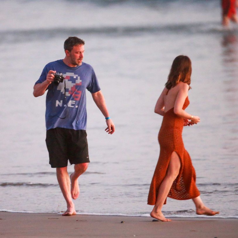 Ana de Armas deep waters