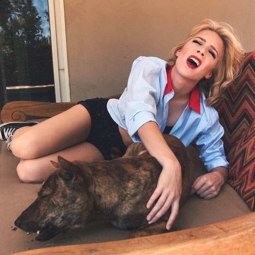 SMOSH COURTNEY MILLER FEET