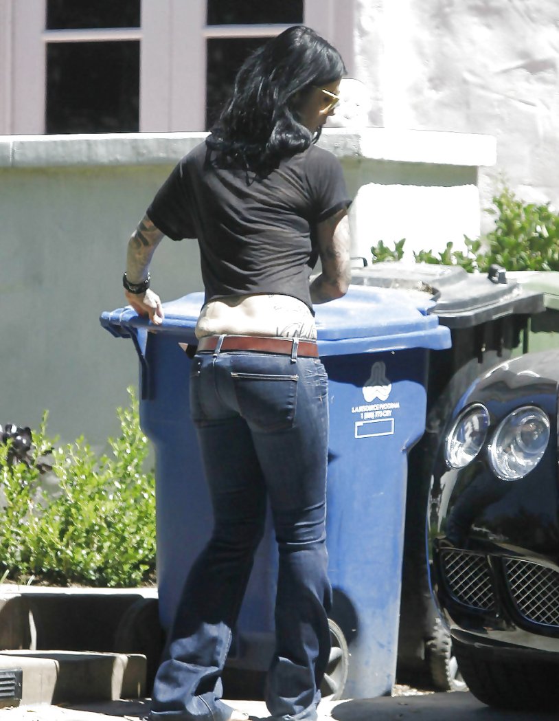 Lipstick Kat von D Bow N Arrow