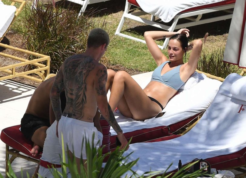 Oriana Sabatini showed the ass