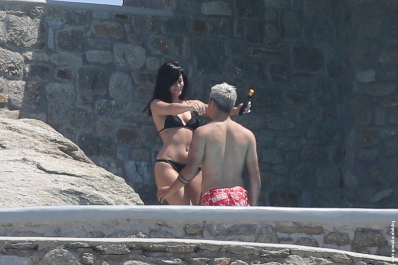 Naked Oriana Sabatini Pla