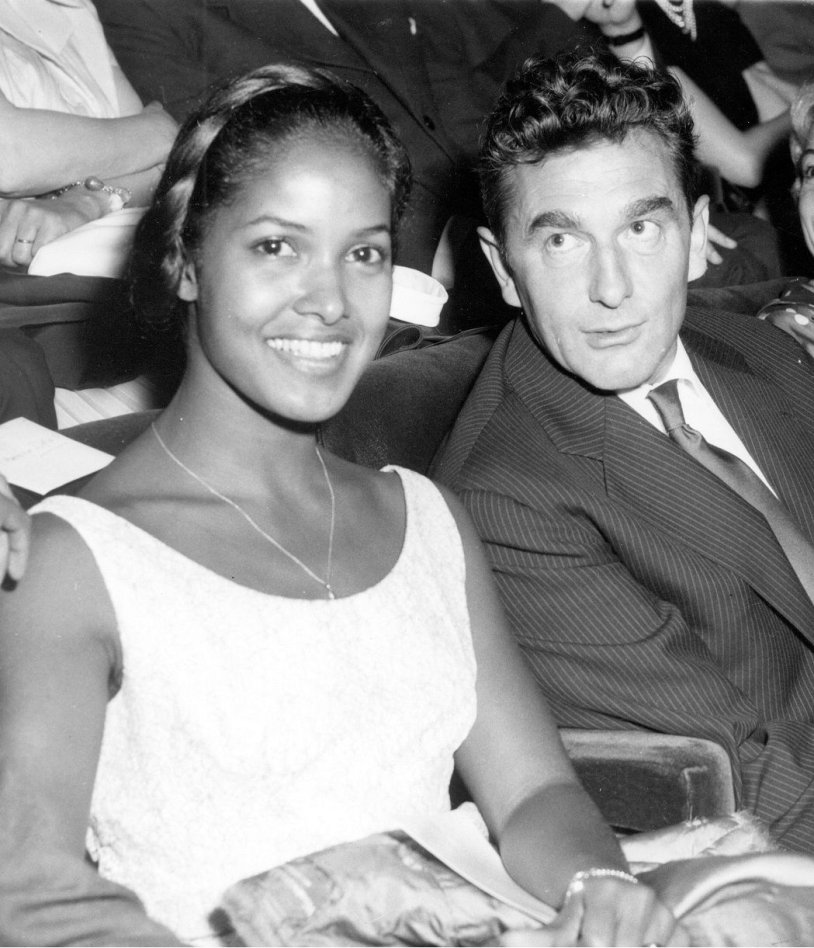 Funny statements in pictures about women