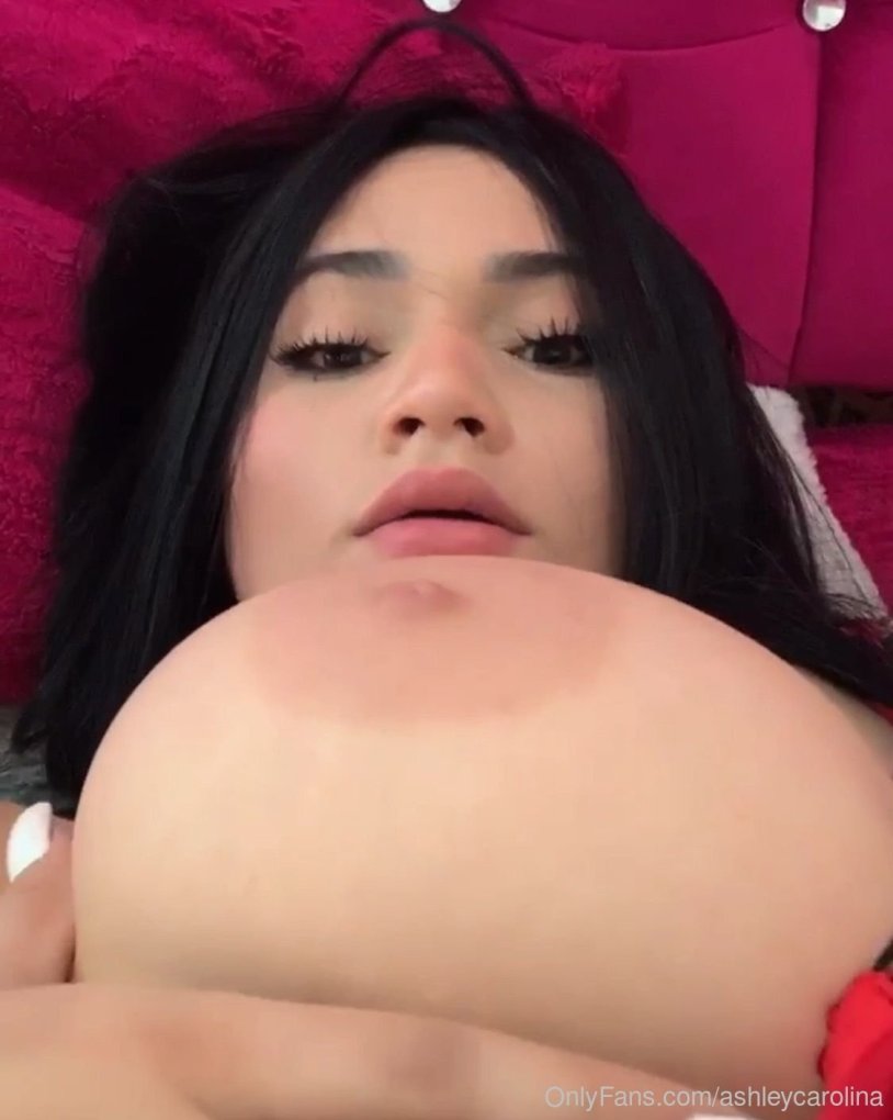 Naked erotic photos of Ashley Carolina