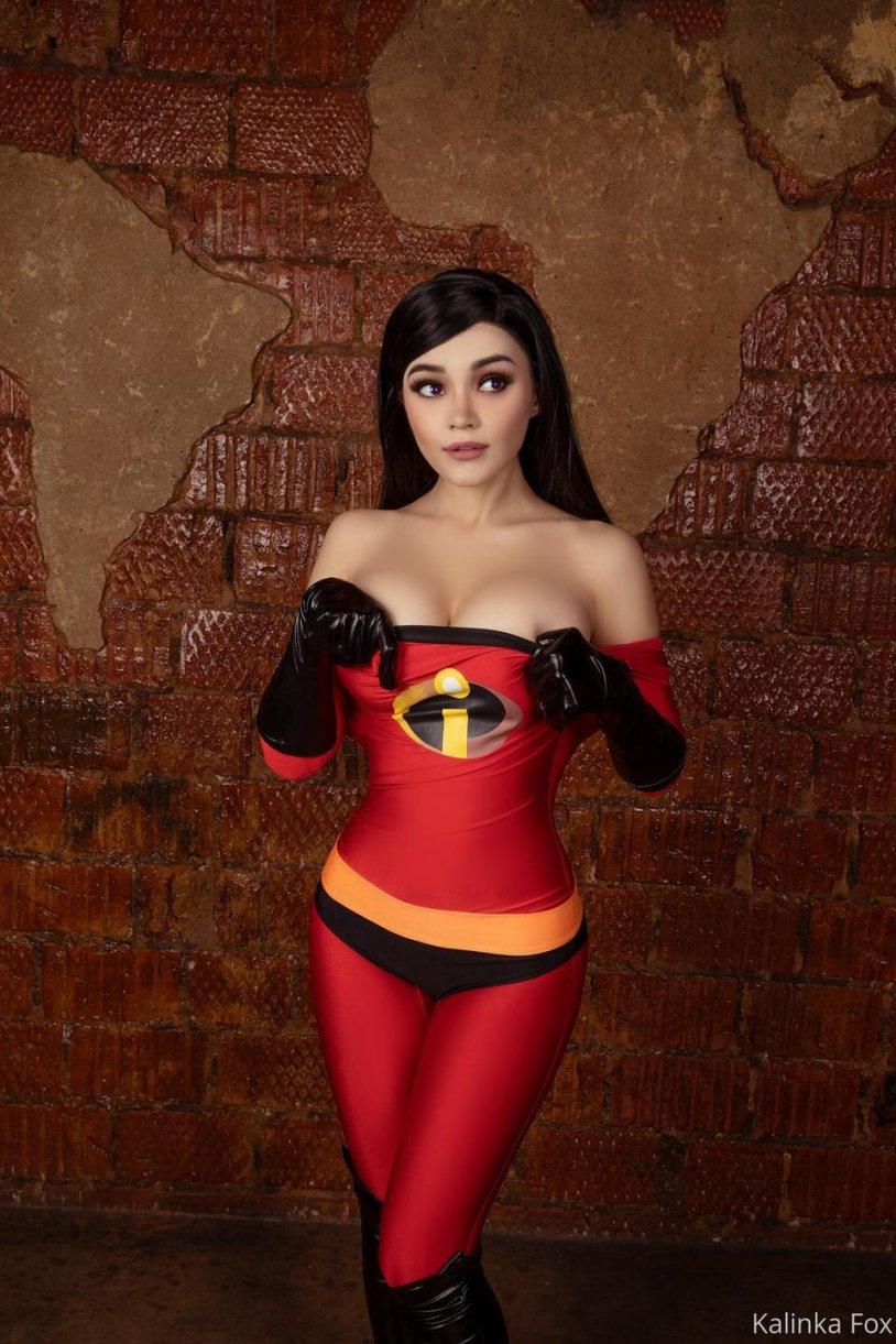 Kalinka Fox Alice in Wonderland