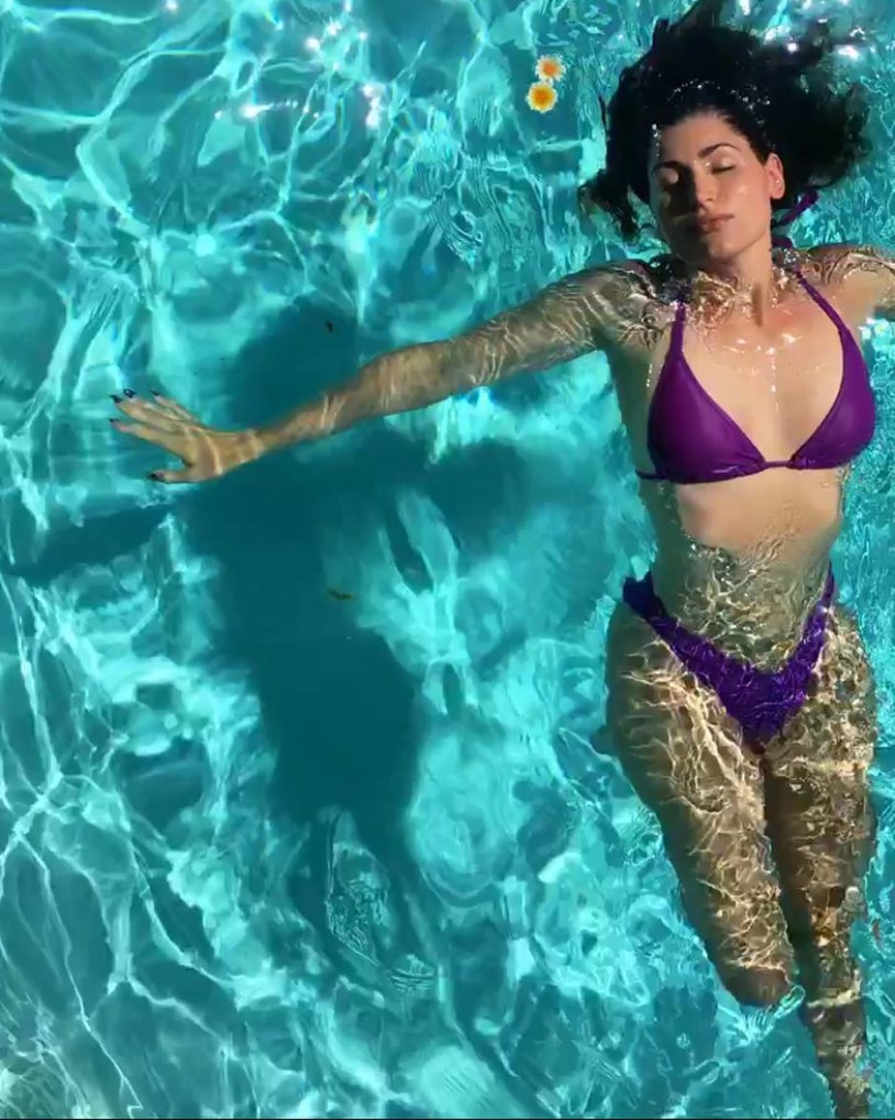 Trace Lisett Naked Hustlers