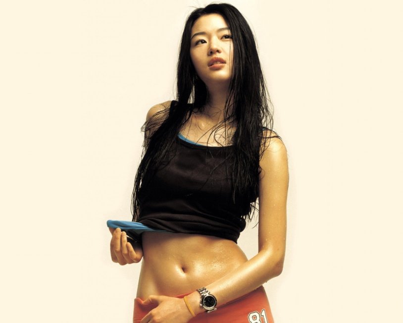 Jung Ji Hyun in underwear