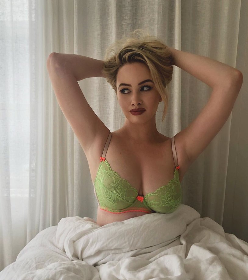 Simon Mission breasts