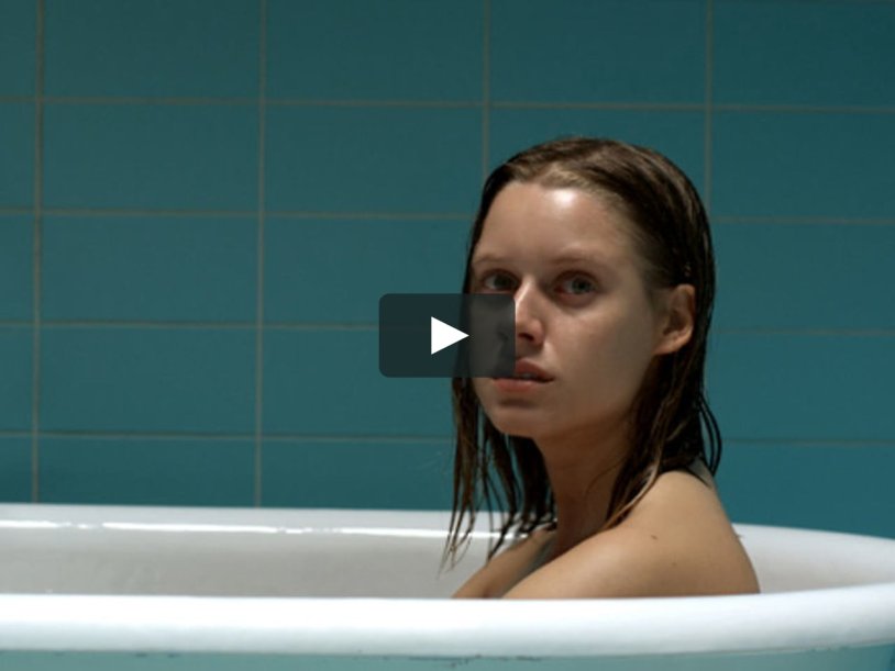 Manuel Veles in the film Restless Anna