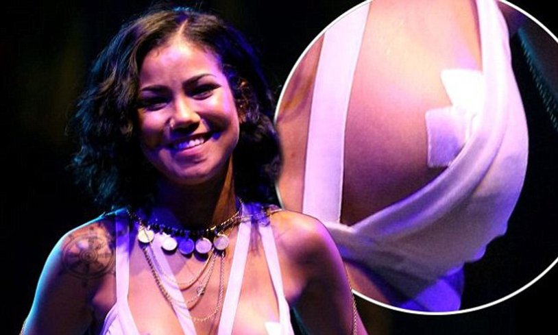 Jhene aiko hot photo