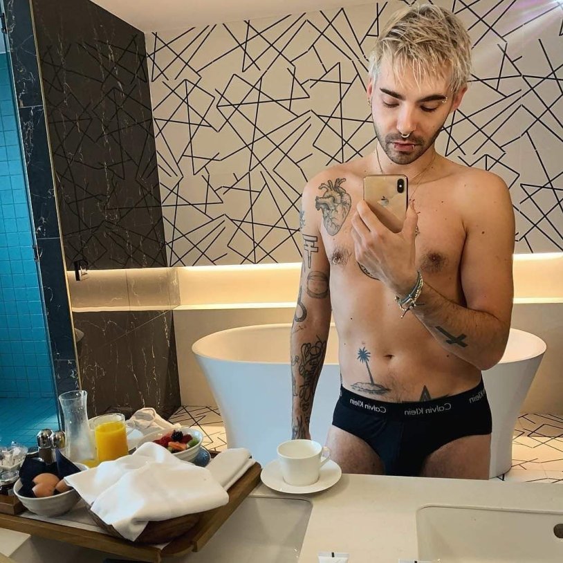 Bill Kaulitz 2007 torso