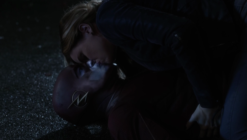 Danielle Panabaker Comples