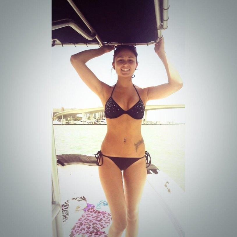 Ariana Grande Foot fetish