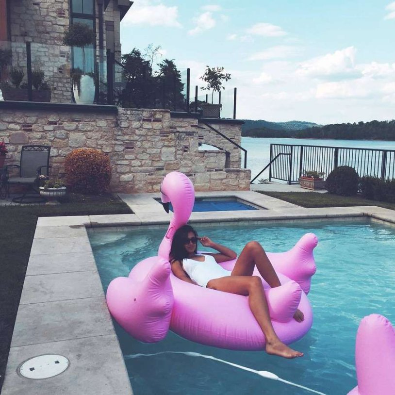 Sofia Taylor Ali on the beach