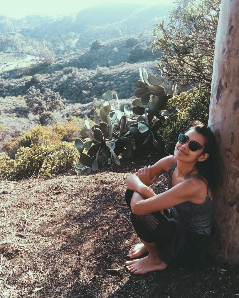 Sophia Taylor Ali legs