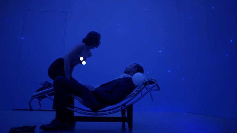 Embet Davids bed scenes