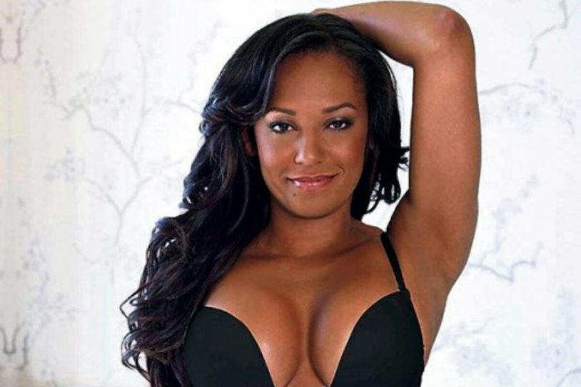 Melanie Jarnson is hot