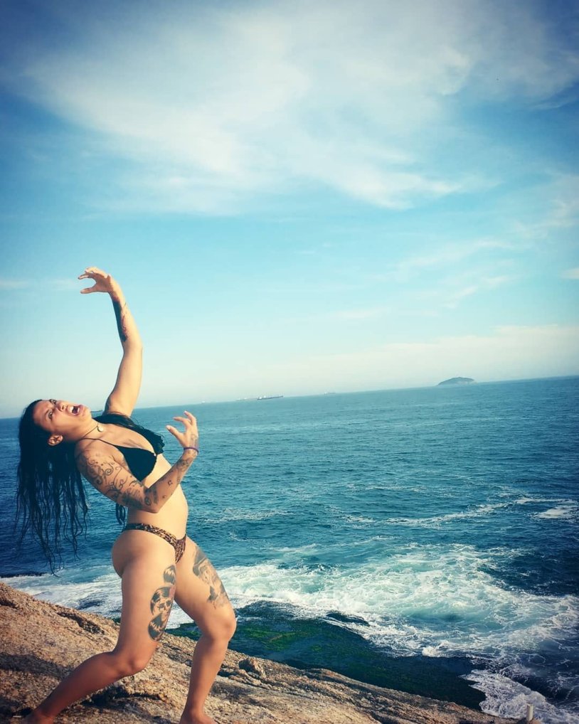 Louise Kovalski photo in a swimsuit