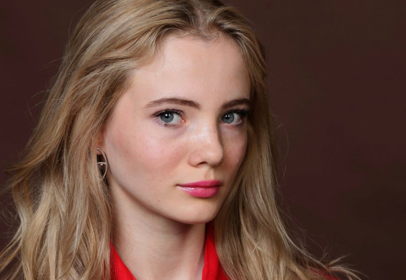 Freya Allan actress