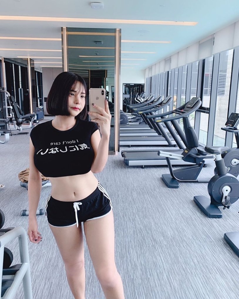 Thanchanok jujak (@nichadaaj)