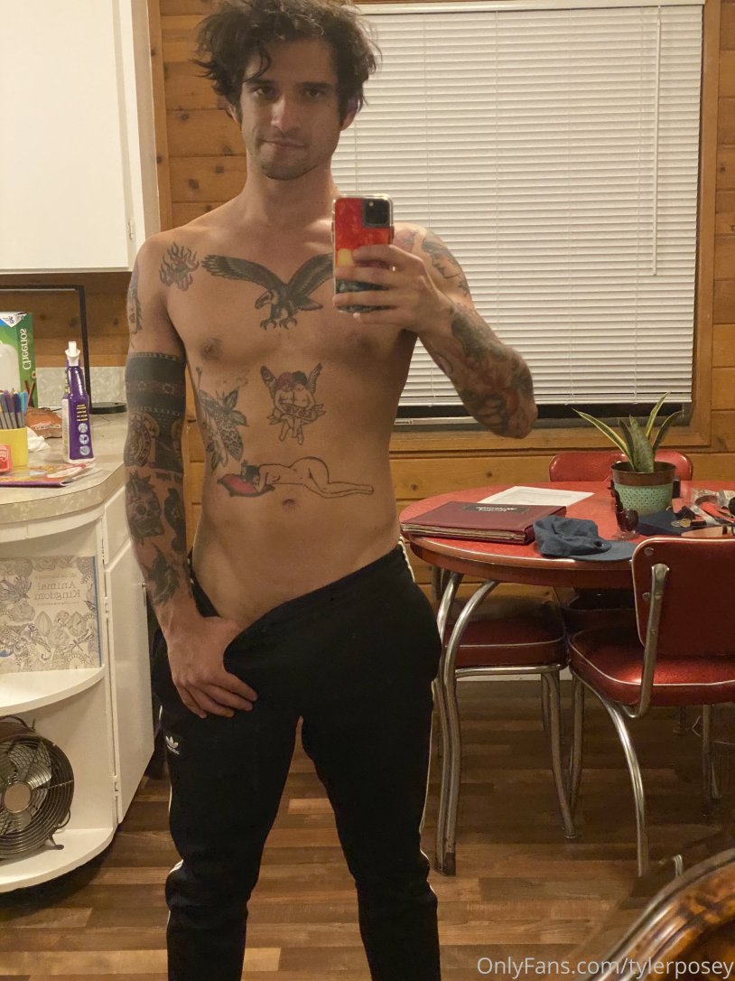 TYLER HILLS Onlifans