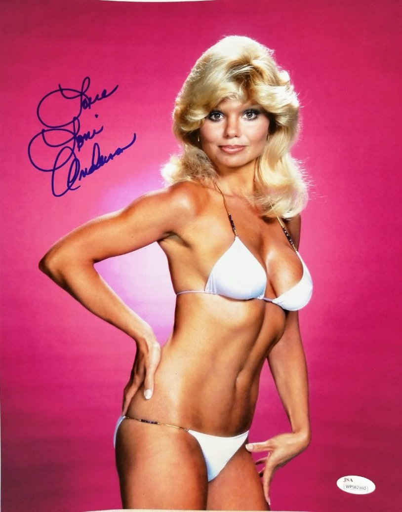 TUSHY Model Lika Star