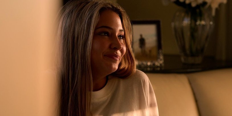 Madelin Petsh Hot Riverdale