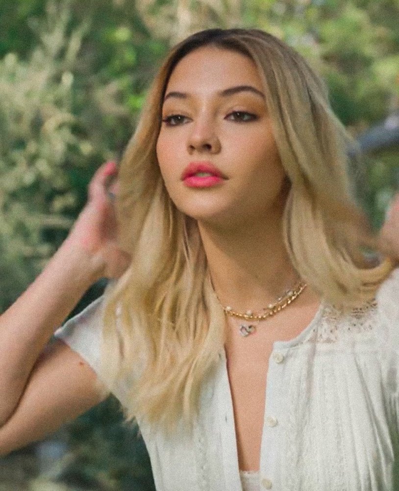 Bailey Madison Naked breasts