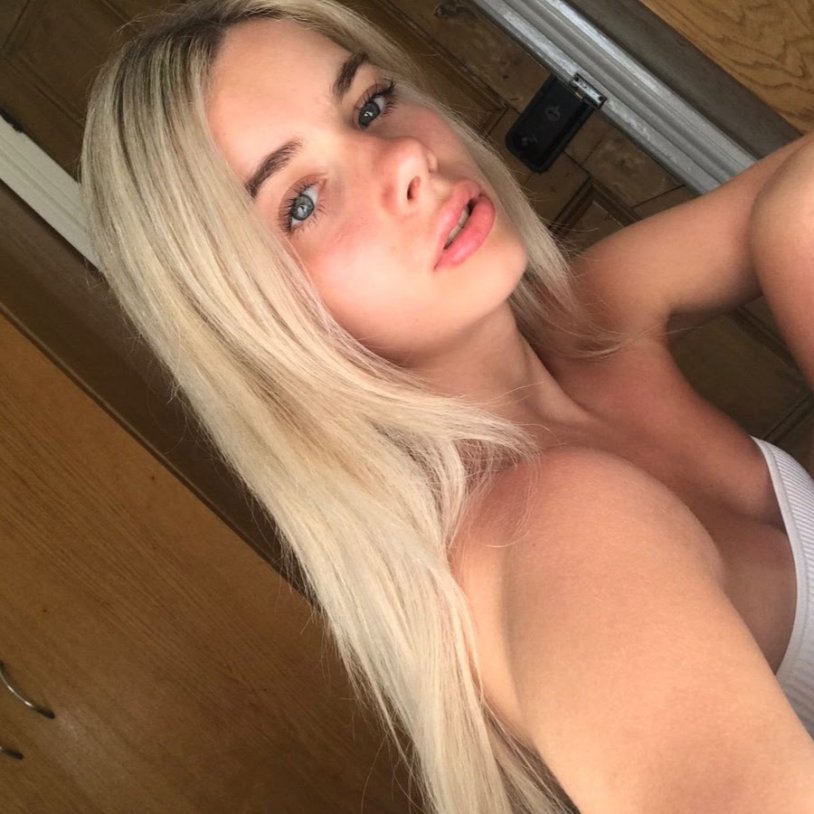 Caroline Wozniacki Sports Illustrated 2017