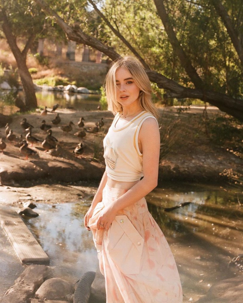 Sabrina Carpenter is hot