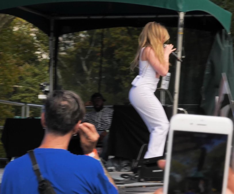 Sabrina Carpenter and her boyfriend 2020