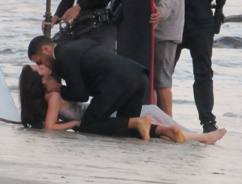 Ana de Armas Running Blade 2049