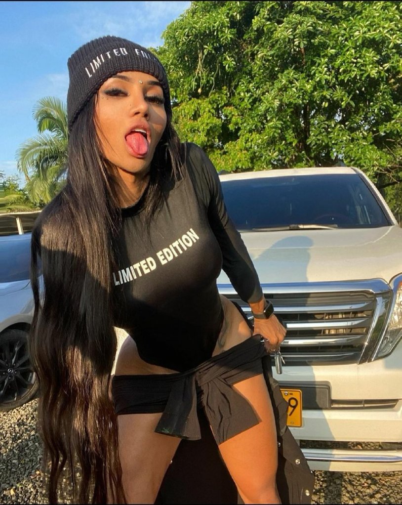 Laura Carter photo in a swimsuit