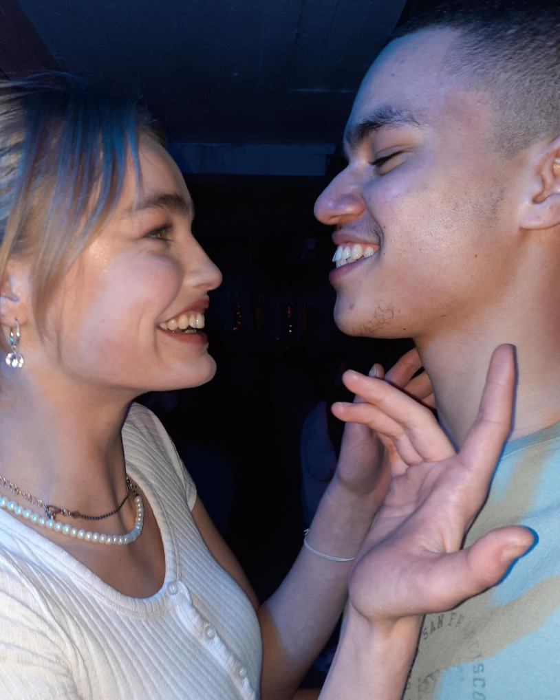 Lasks under the covers