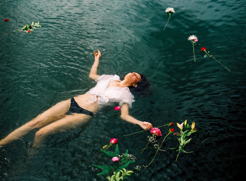 Photo shoots in water