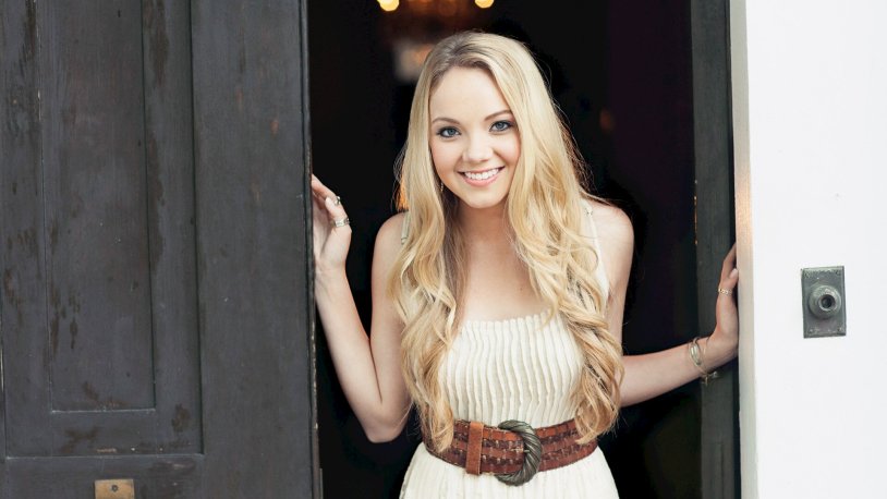 Danielle Bradbery Tolyan