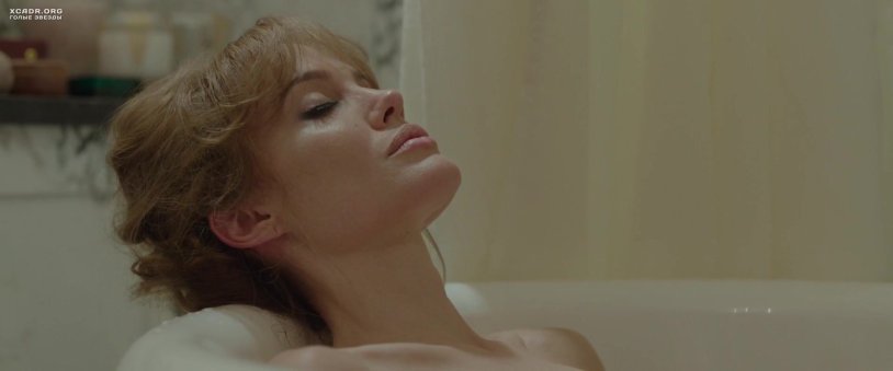 Angelina Jolie azure coast