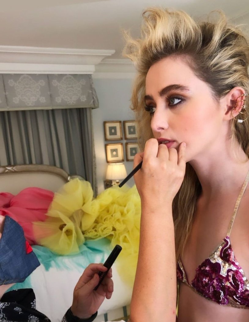 Katherine Waterston and Vanessa Kirby Kiss