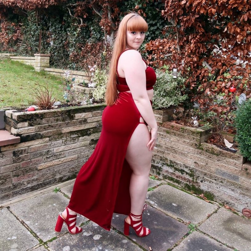 Pamela Medina plus saz