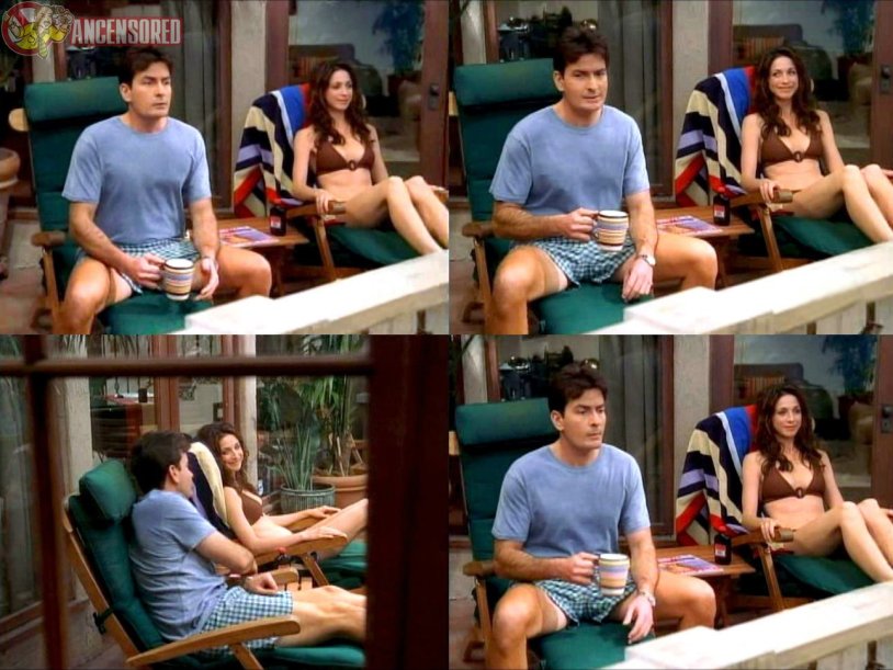 Asian people fuck in the office