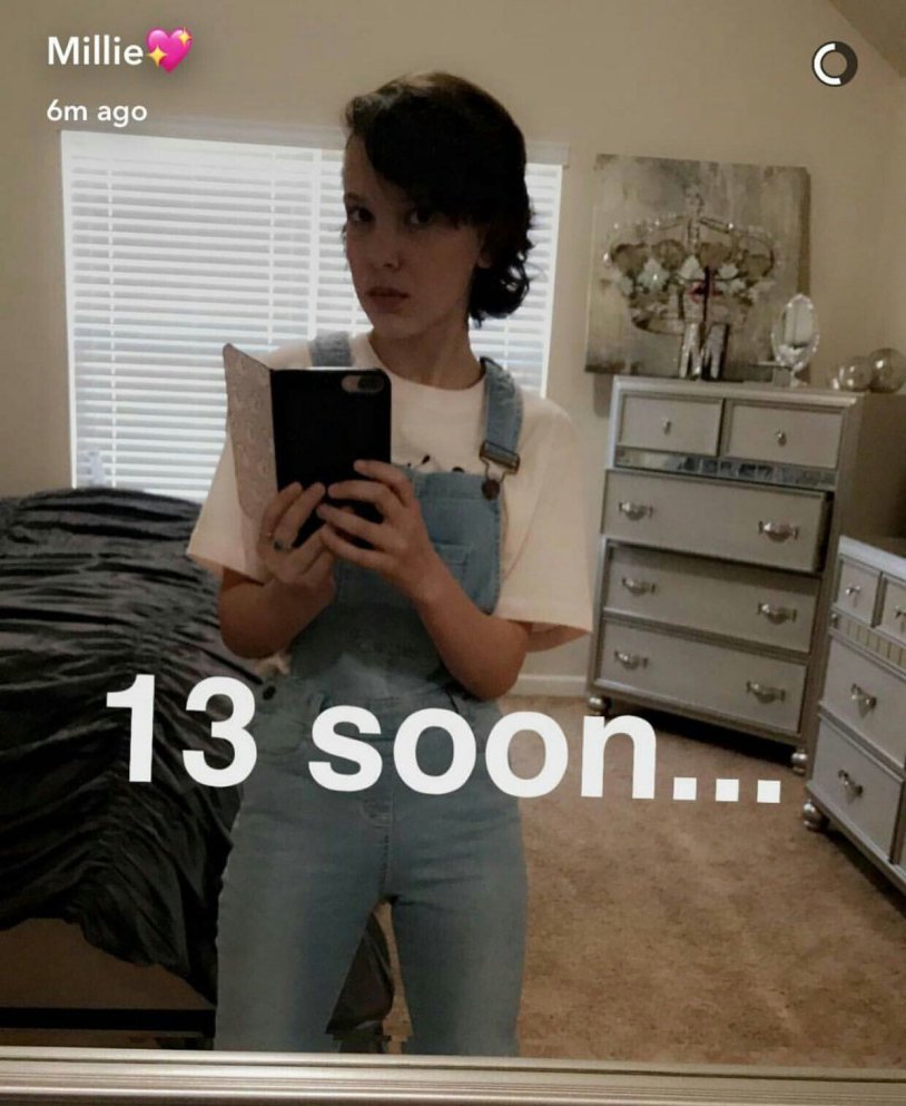 Милли Бобби Браун сиськи