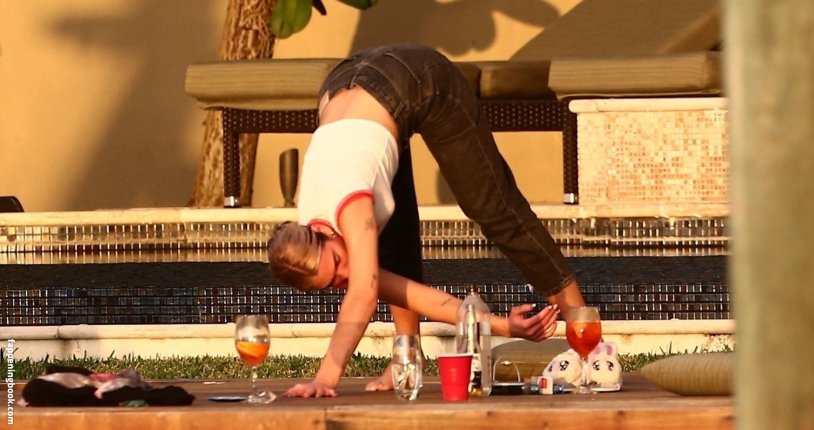 Dua Lipa Naked Tjochka Instructions